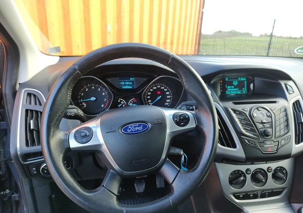 Ford Focus cena 24500 przebieg: 163000, rok produkcji 2014 z Wyśmierzyce małe 172